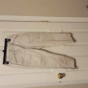 Ann Taylor Pants, size 6, Zippered pockets